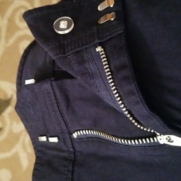 NY and Co navy blue shorts - Picture 3 of 6